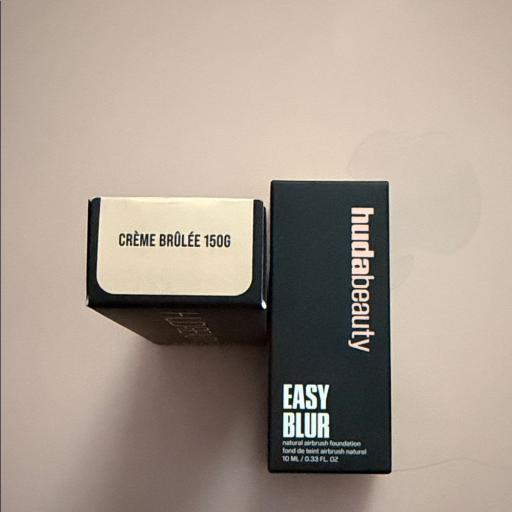 HUDA BEAUTY Easy Blur Foundation in Crème Brûlée 10ML (Mini) (1pc)